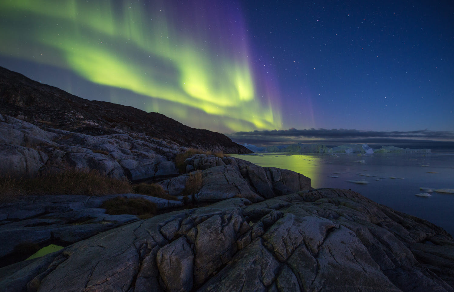 12 travel photography northern lights by dave brosha