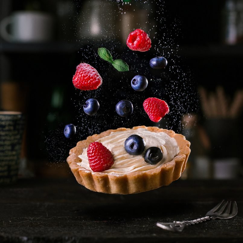 2 creative food photography ideas berry cake by pavel sablya