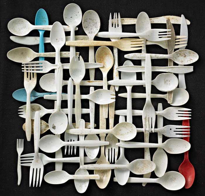 photography idea arrange scrap plastic spoons