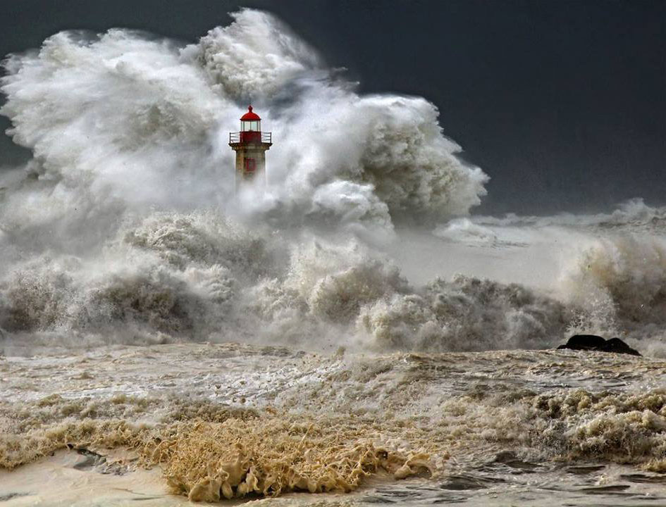 stormy sea photography by veselin malinov