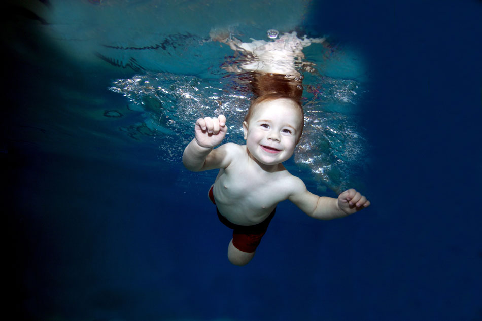 1 baby underwater photography