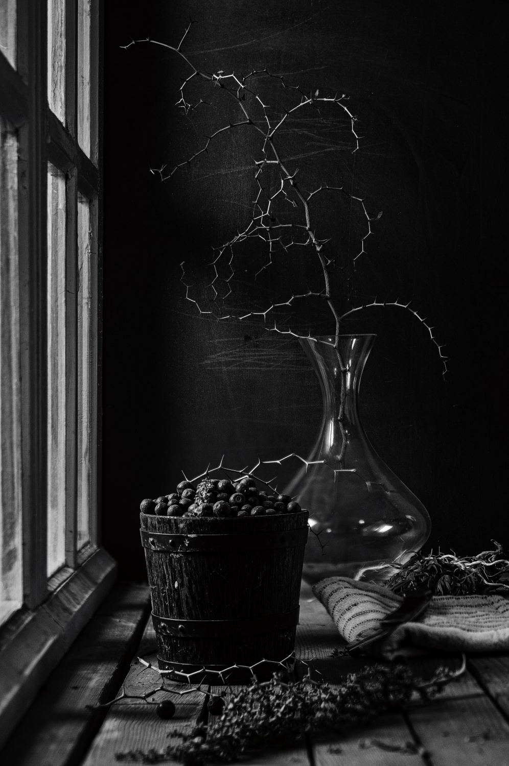 black white photography stilllife by ladjlet adil